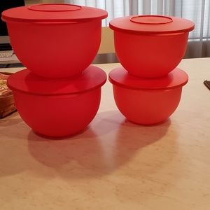 TUPPERWARE 4 BOWLS